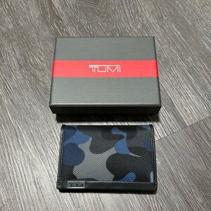 TUMI- NWT blue camouflage wallet